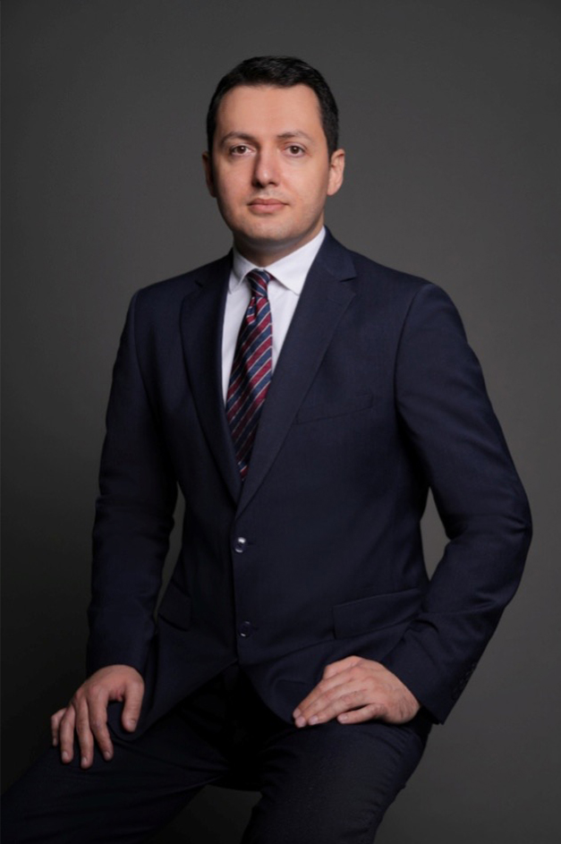 Dr. Öğr. Ü. Atakan Uzun